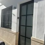 De Lujo Con Piscina Climatizada Apartmán *